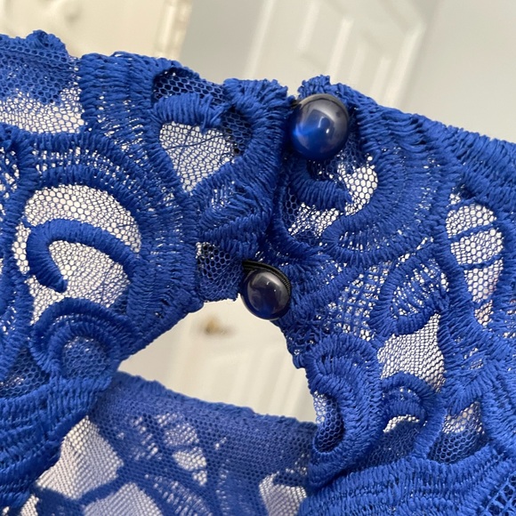 blue dress - Picture 4 of 6